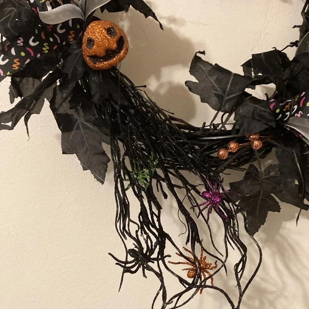 HOST PICK😀Halloween Creepy Wreath - Picture 4 of 5